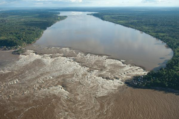 Bolivia y Brasil lanzan licitación para estudio hidroeléctrico en la cuenca del Río Madera