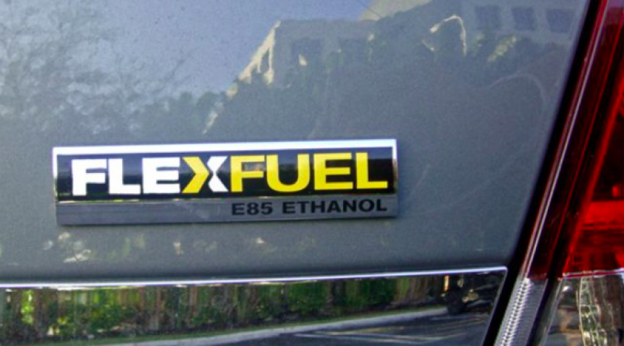 Gobierno incentiva la importación de vehículos flex fuel y eléctricos con un decreto