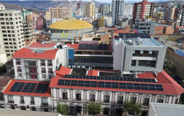 Empresas apuestan por energía renovable solar