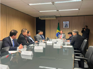 Bolivia y Brasil negocian un plan de inversiones para exploraci&oacute;n en el sector petrolero