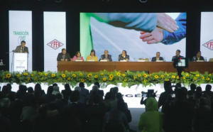 Foro plantea restructuraci&oacute;n de las pol&iacute;ticas en el sector de hidrocarburos