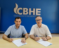 CBHE y Aqualitos suscriben convenio para impulsar la cooperaci&oacute;n y el desarrollo de proyectos sostenibles en el sector energ&eacute;tico